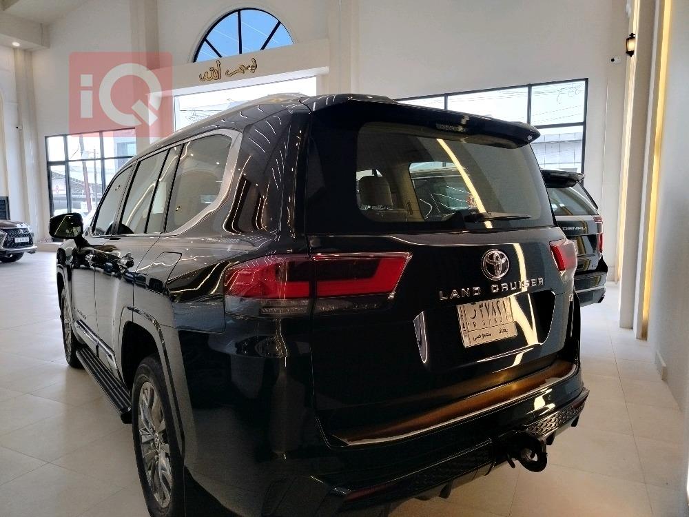 تويوتا لاندكروزر